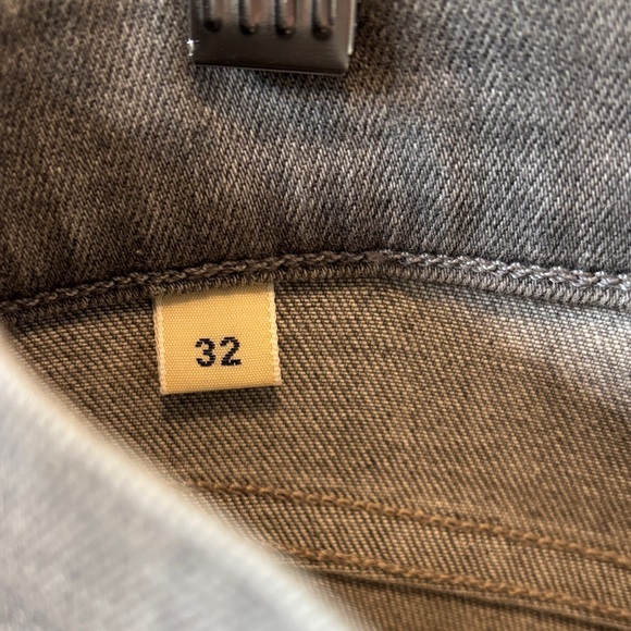 Citizen of Humanity women grey distressed button fly size 32 jeans - Picture 5 of 7